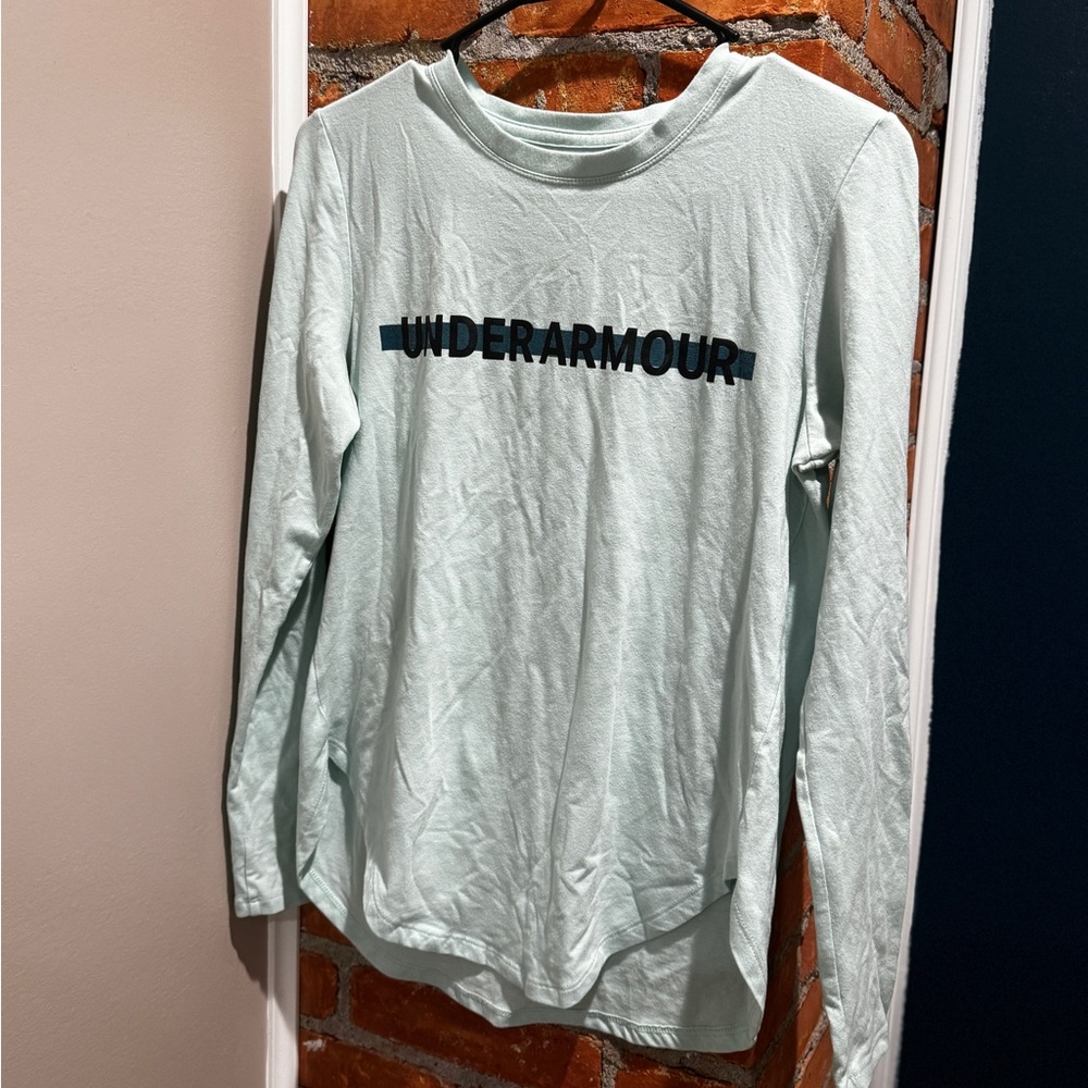 Women’s Under Armour Shirt